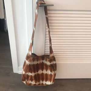 California cool suede crossbody bag